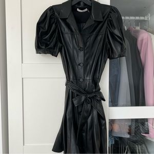 Stunning Alice & Olivia Dress